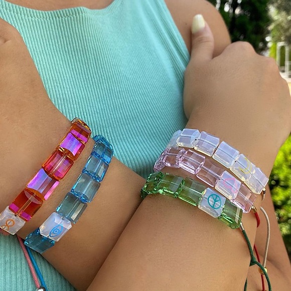 Swarovski “Letra” Heart Crystal Bracelet - Picture 3 of 15